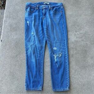 Levi’s Distressed Boyfriend Jean